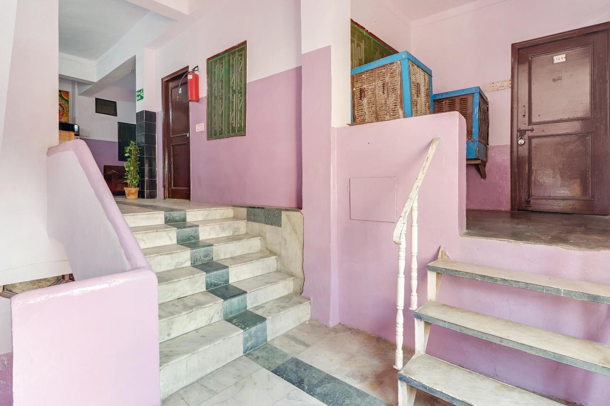 SPOT ON 76374 Hotel Bhaskar Ghaziabad Bagian luar foto