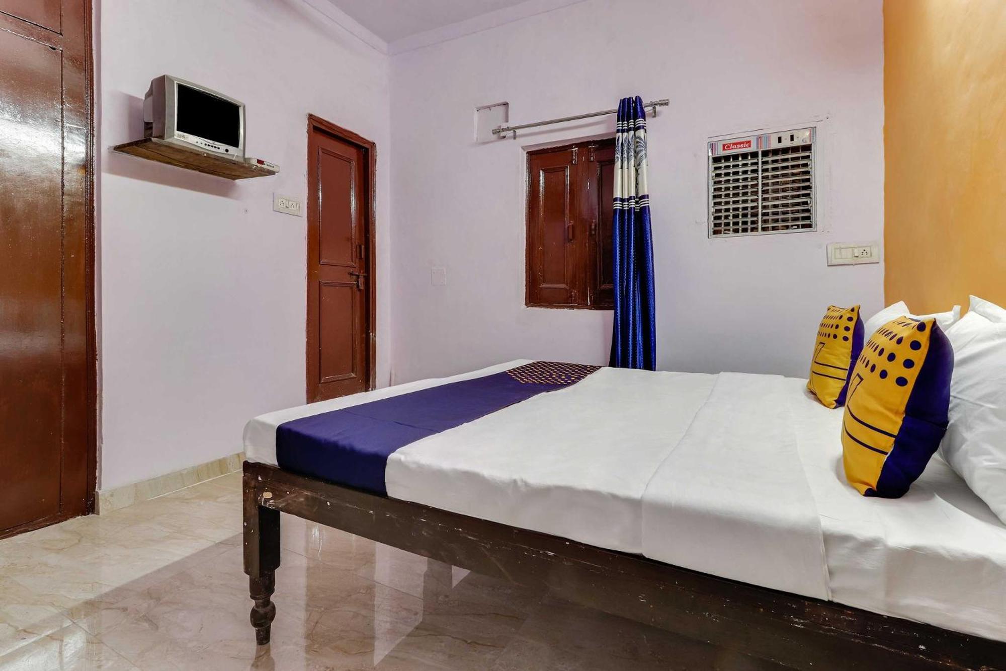 SPOT ON 76374 Hotel Bhaskar Ghaziabad Bagian luar foto