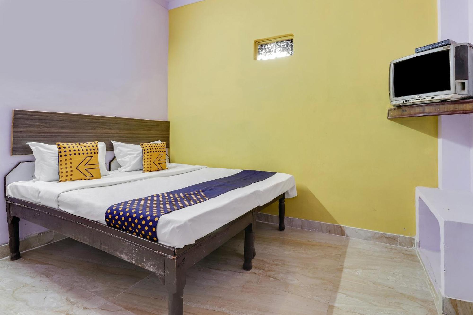 SPOT ON 76374 Hotel Bhaskar Ghaziabad Bagian luar foto