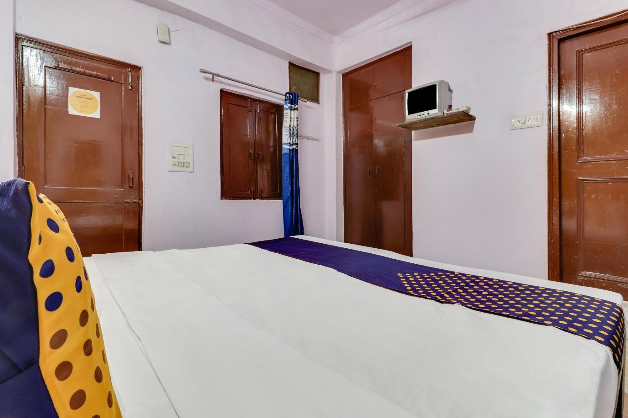 SPOT ON 76374 Hotel Bhaskar Ghaziabad Bagian luar foto