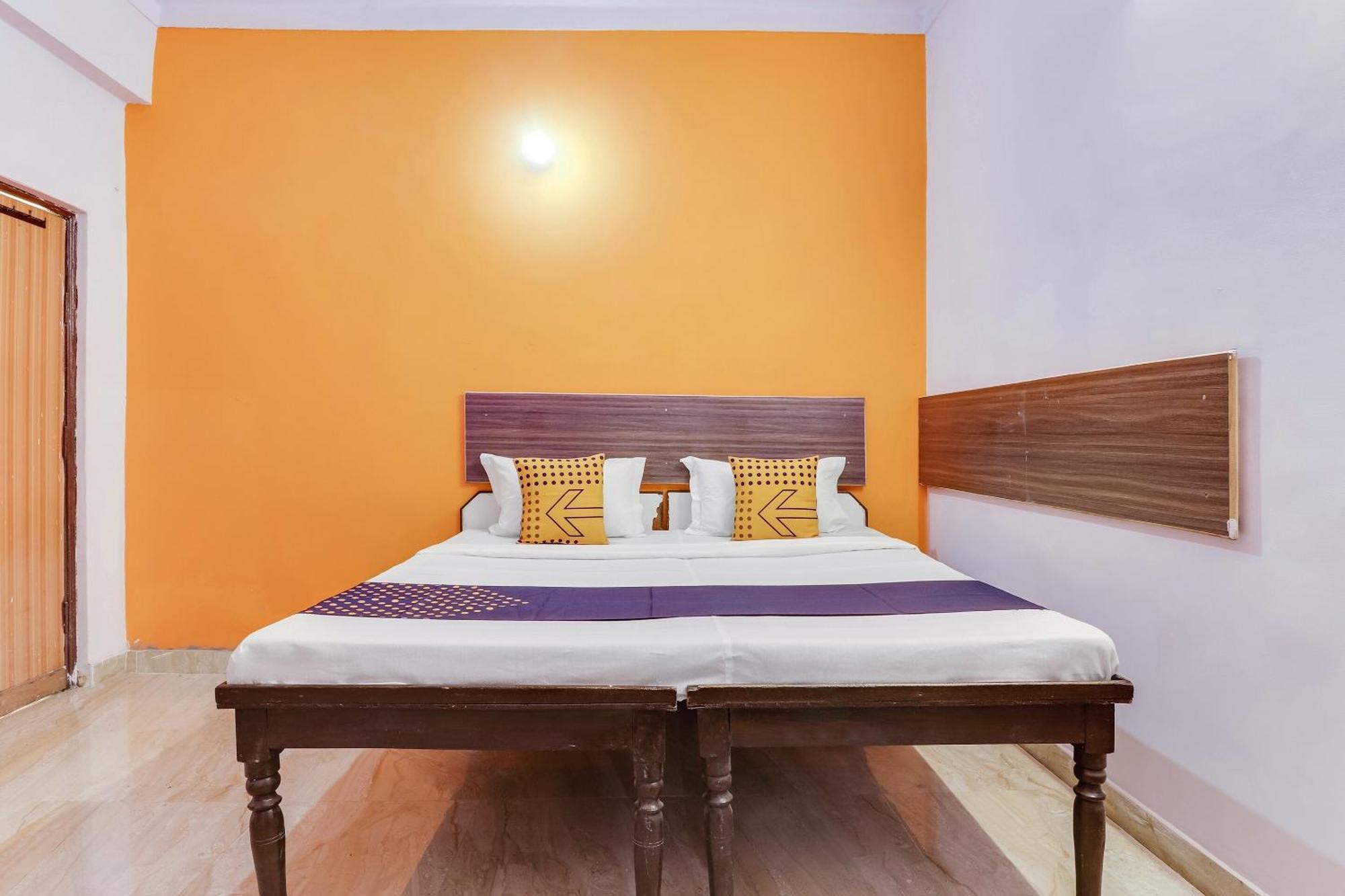 SPOT ON 76374 Hotel Bhaskar Ghaziabad Bagian luar foto