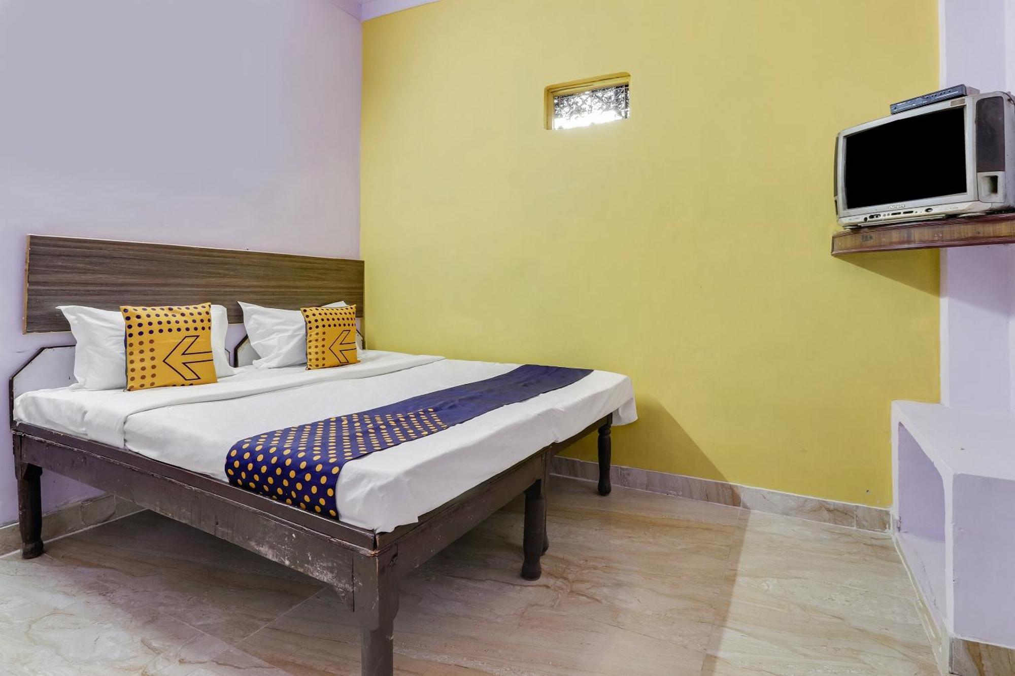 SPOT ON 76374 Hotel Bhaskar Ghaziabad Bagian luar foto